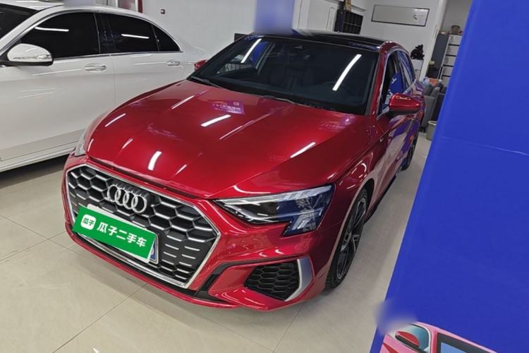 Audi A3 2024 Sportback 35 TFSI Fashionable Sports Model