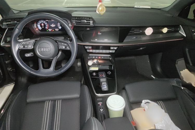 Used Audi A3 2024 Sportback 35 TFSI Fashionable Sports Model Center Console
