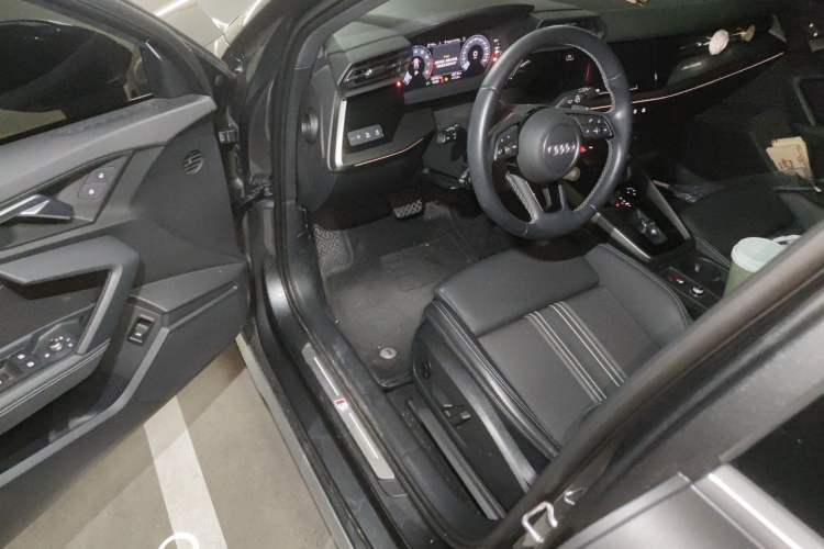 Used Audi A3 2024 Sportback 35 TFSI Fashionable Sports Model Driver Seat