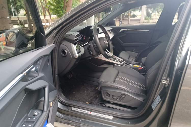 Used Audi A3 2024 A3L Limousine 35 TFSI Fashion Sport Model Driver Seat