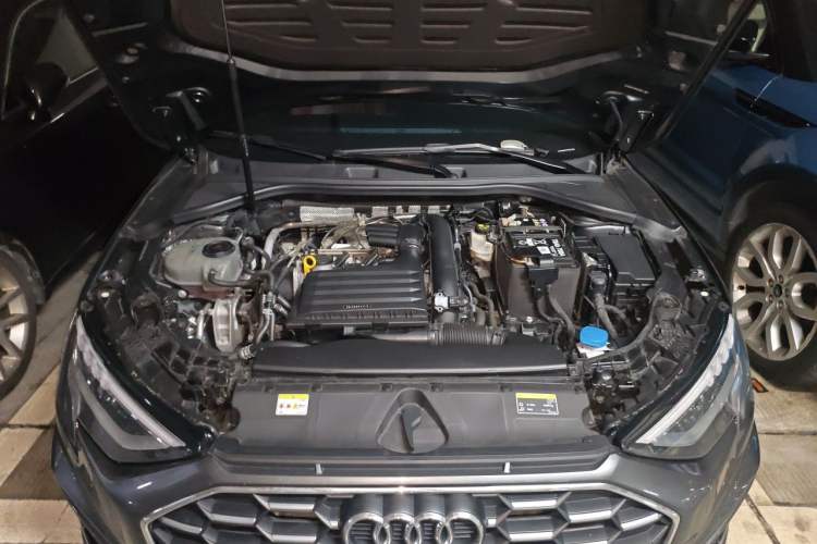Used Audi A3 2024 A3L Limousine 35 TFSI Fashion Sport Model Engine Bay