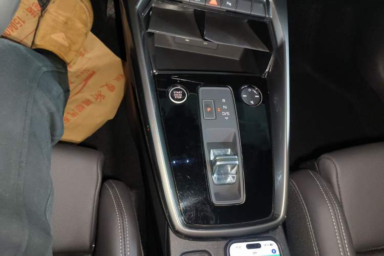 Used Audi A3 2024 A3L Limousine 35 TFSI Fashion Sport Model Gear Lever