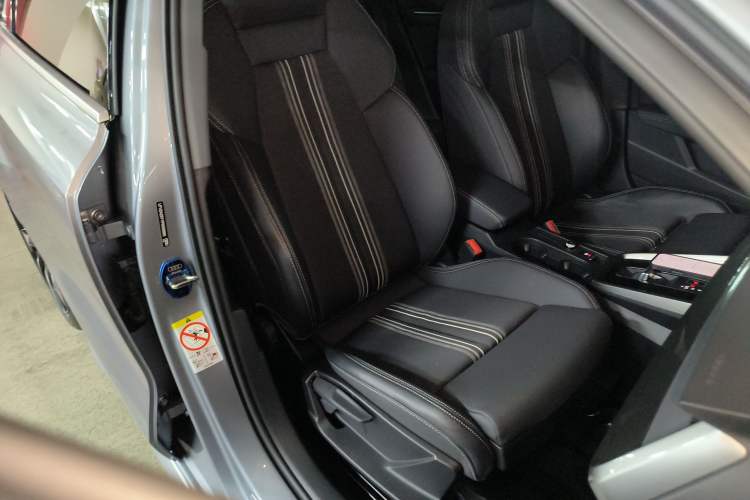 Used Audi A3 2024 A3L Limousine 35 TFSI Fashion Sport Model Right Front Seat