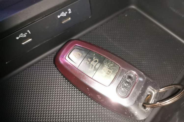 Used Audi A3 2024 A3L Limousine 35 TFSI Fashion Sport Model Vehicle Key