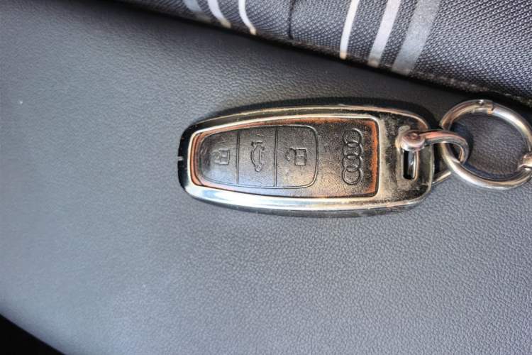 Used Audi A3 2024 Sportback 35 TFSI Fashionable Sports Model Vehicle Key