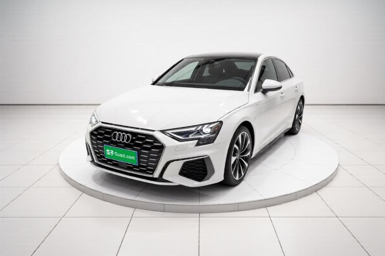 Używany Audi A3 2024 A3L Limousine 35 TFSI Fashion Sport Model Guazi used car, China used car export, Used car for sale, Used cars, Cheapest cars for sale