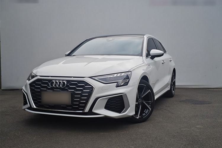 Used Audi A3 2024 Sportback 35 TFSI Fashionable Sports Model Guazi used car, China used car export, Used car for sale, Used  cars, Cheapest cars for sale