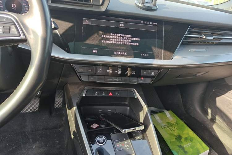 Used Audi A3 2024 A3L Limousine 35 TFSI Fashion Sport Model Audio And AC Panel