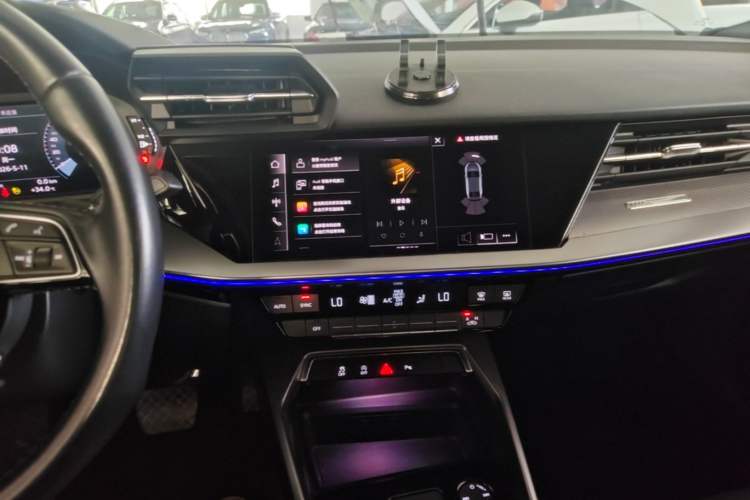 Used Audi A3 2024 A3L Limousine 35 TFSI Fashion Sport Model Audio And AC Panel