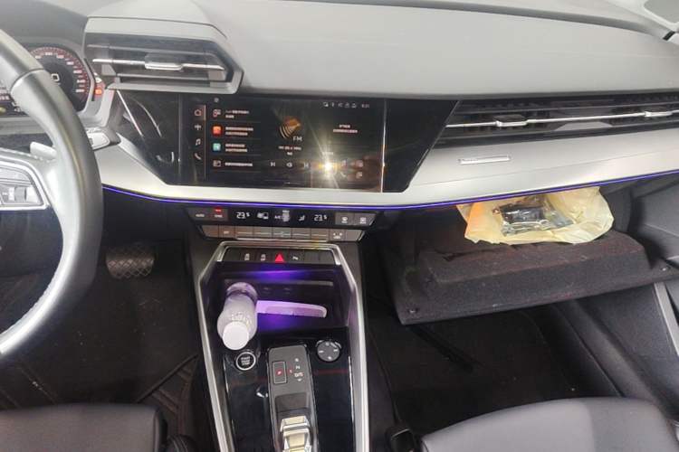 Used Audi A3 2024 Sportback 35 TFSI Fashionable Sports Model Audio And AC Panel