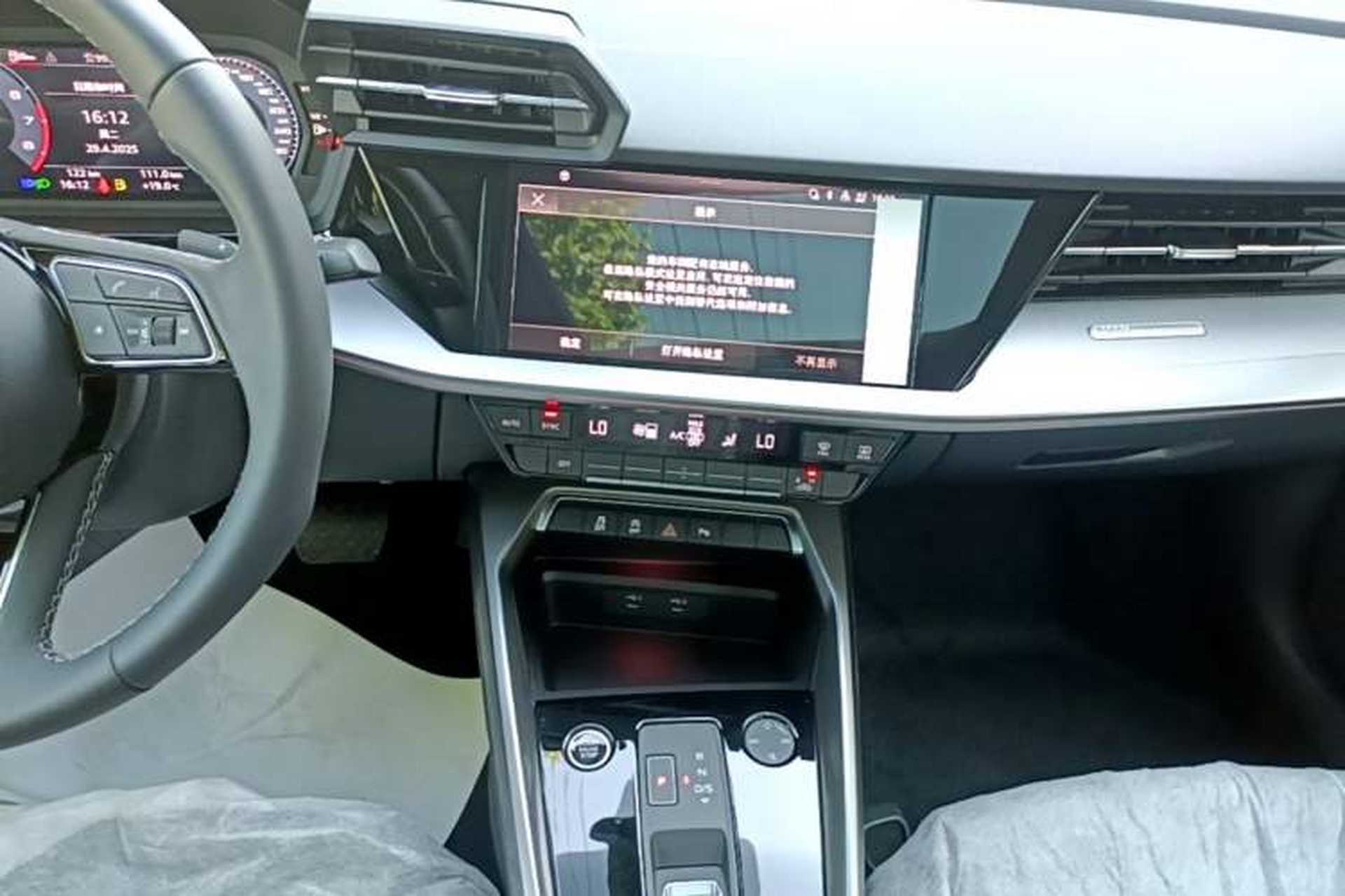 Used Audi A3 2024 A3L Limousine 35 TFSI Fashion Sport Model Audio And AC Panel