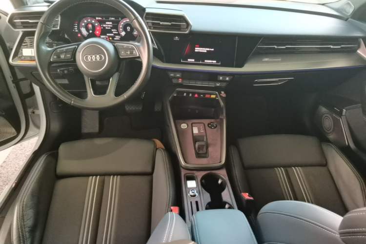 Used Audi A3 2024 Sportback 35 TFSI Fashionable Sports Model Center Console