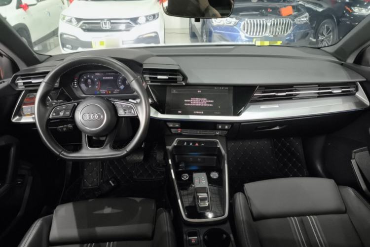 Used Audi A3 2024 A3L Limousine 35 TFSI Fashion Sport Model Center Console