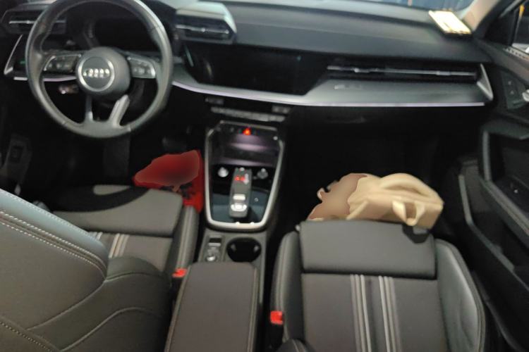 Used Audi A3 2024 A3L Limousine 35 TFSI Fashion Sport Model Center Console