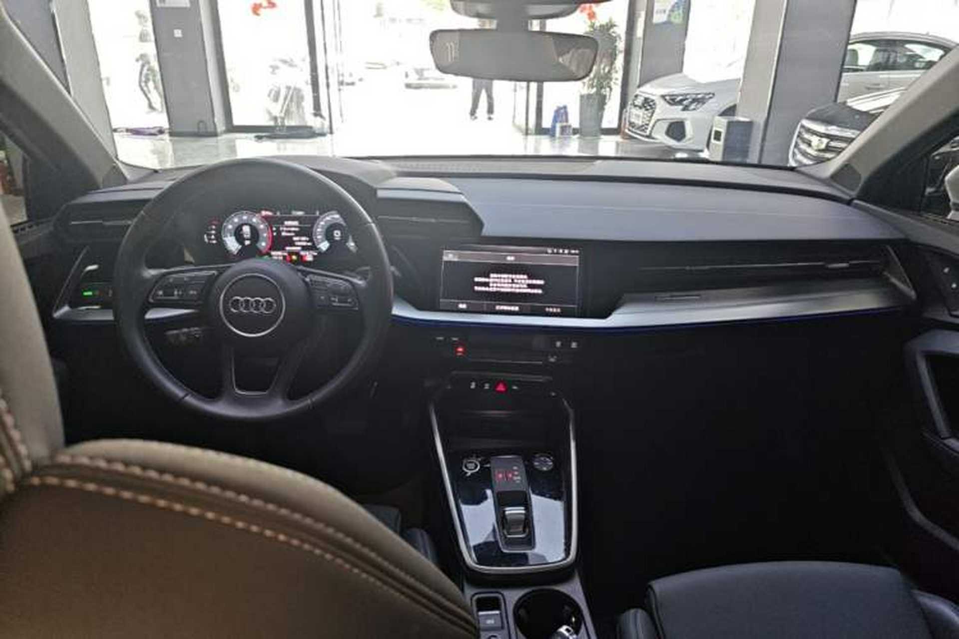 Used Audi A3 2024 A3L Limousine 35 TFSI Fashion Sport Model Center Console