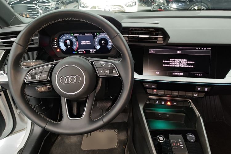 Used Audi A3 2024 Sportback 35 TFSI Fashionable Sports Model Center Console