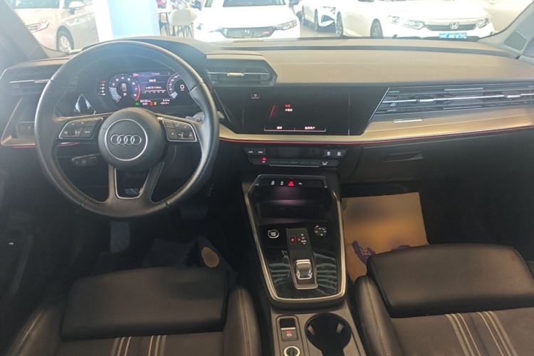 Used Audi A3 2024 A3L Limousine 35 TFSI Fashion Sport Model Center Console