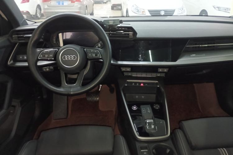 Used Audi A3 2024 A3L Limousine 35 TFSI Fashion Sport Model Center Console