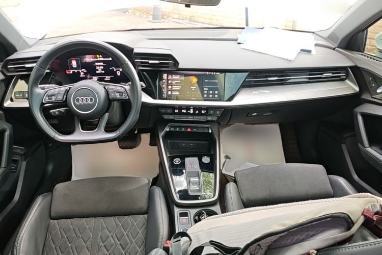 Used Audi A3 2024 A3L Limousine 35 TFSI Luxury Sport Edition Center Console