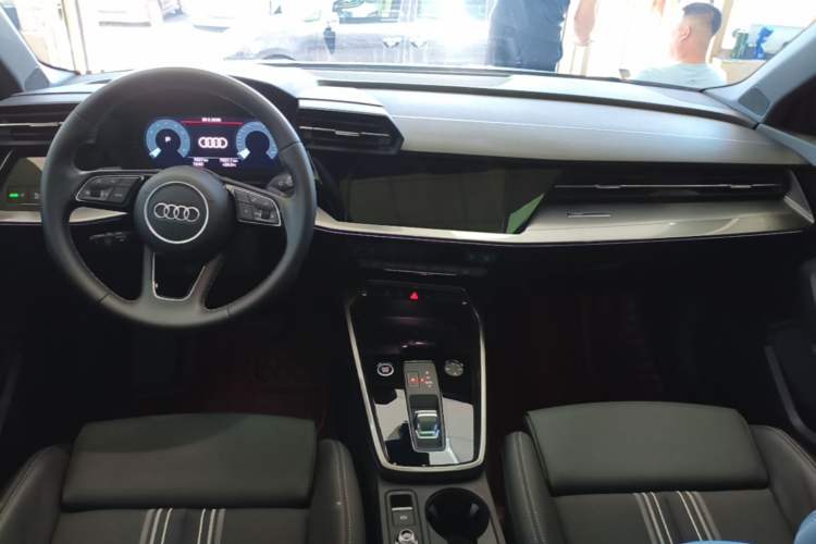 Used Audi A3 2024 Sportback 35 TFSI Fashionable Sports Model Center Console