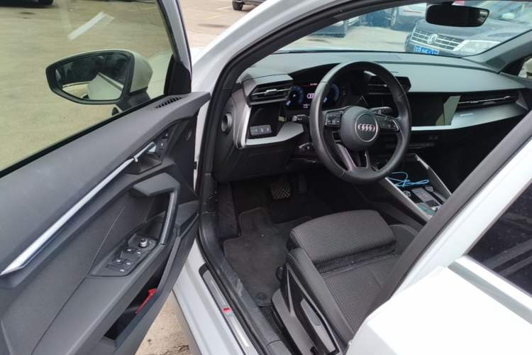 Used Audi A3 2024 Sportback 35 TFSI Advanced Sport Edition Driver Seat