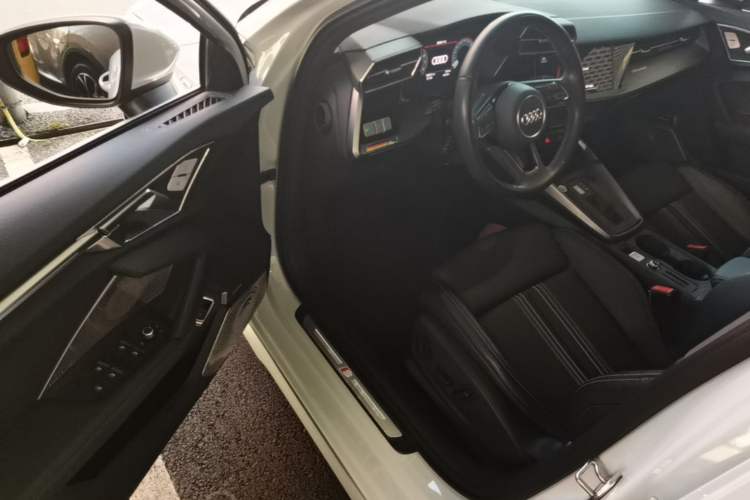 Used Audi A3 2024 Sportback 35 TFSI Fashionable Sports Model Driver Seat