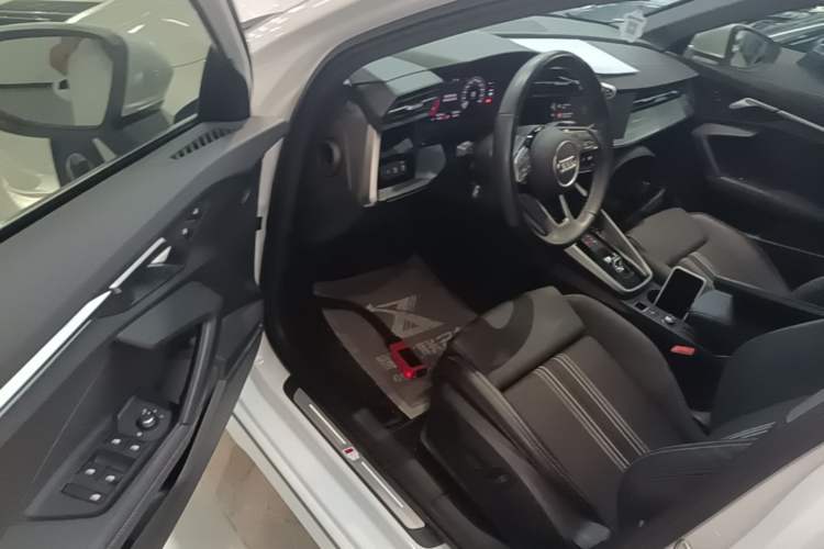 Used Audi A3 2024 Sportback 35 TFSI Fashionable Sports Model Driver Seat