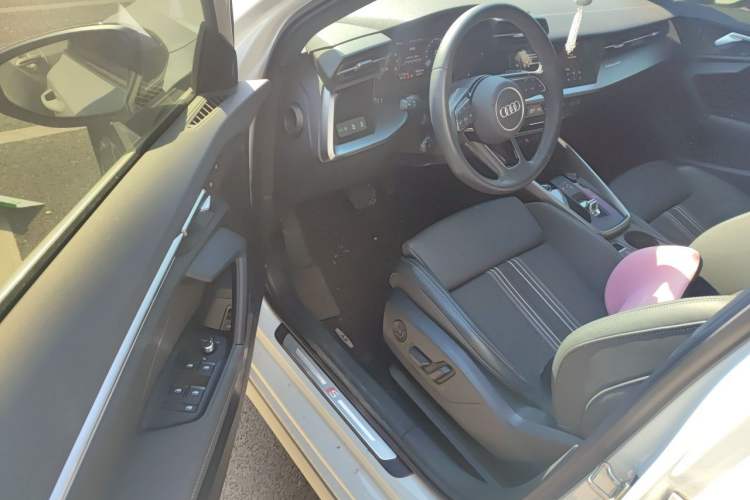 Used Audi A3 2024 Sportback 35 TFSI Fashionable Sports Model Driver Seat