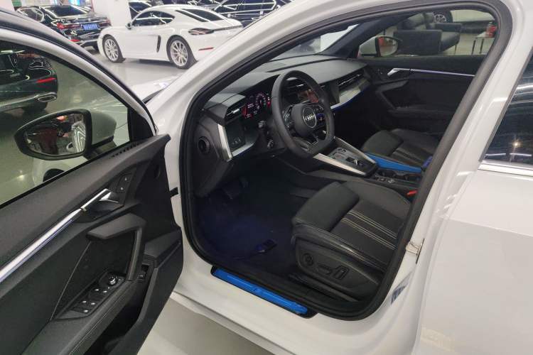 Used Audi A3 2024 A3L Limousine 35 TFSI Fashion Sport Model Driver Seat