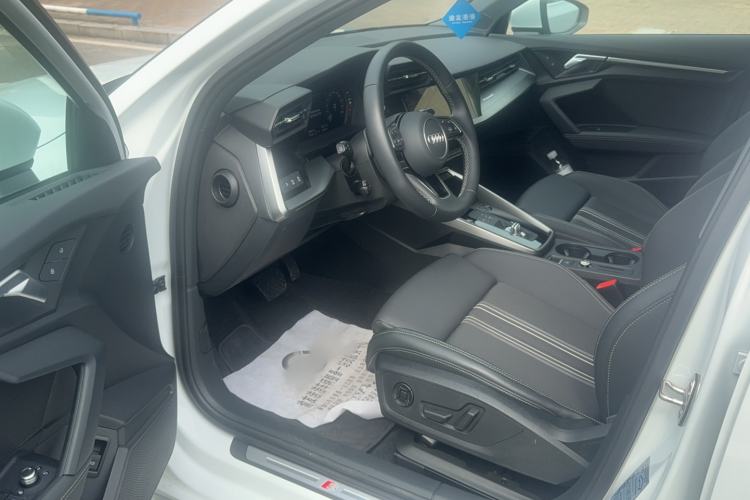 Used Audi A3 2024 A3L Limousine 35 TFSI Fashion Sport Model Driver Seat