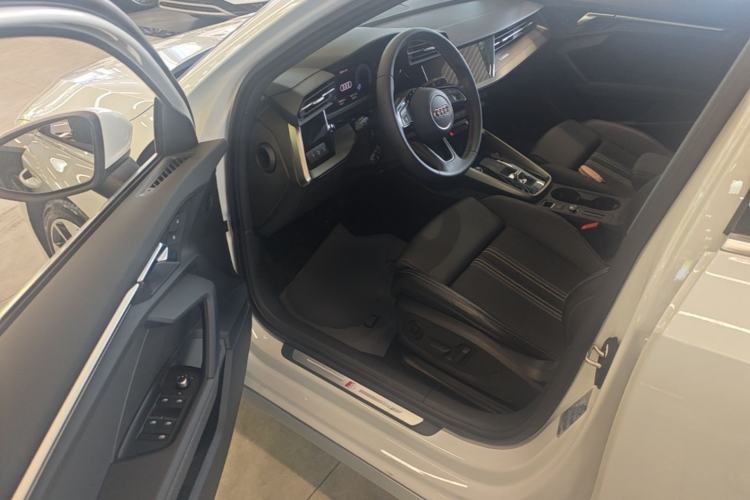 Used Audi A3 2024 A3L Limousine 35 TFSI Fashion Sport Model Driver Seat
