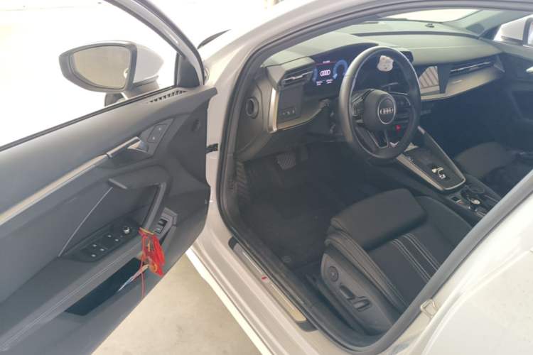 Used Audi A3 2024 A3L Limousine 35 TFSI Fashion Sport Model Driver Seat