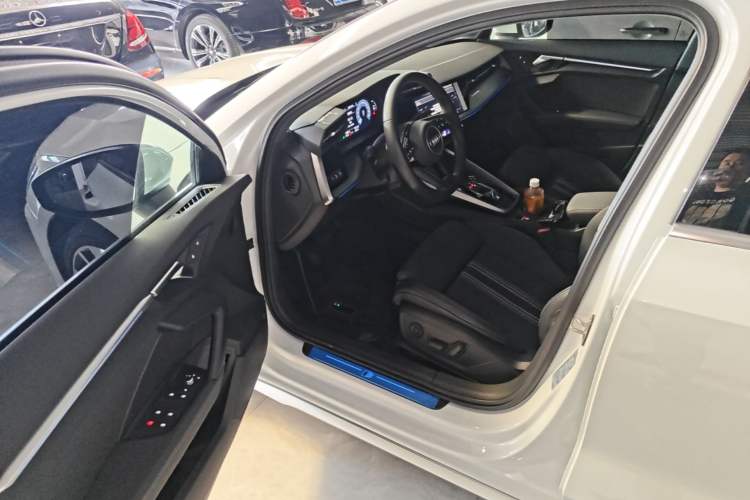 Used Audi A3 2024 A3L Limousine 35 TFSI Fashion Sport Model Driver Seat