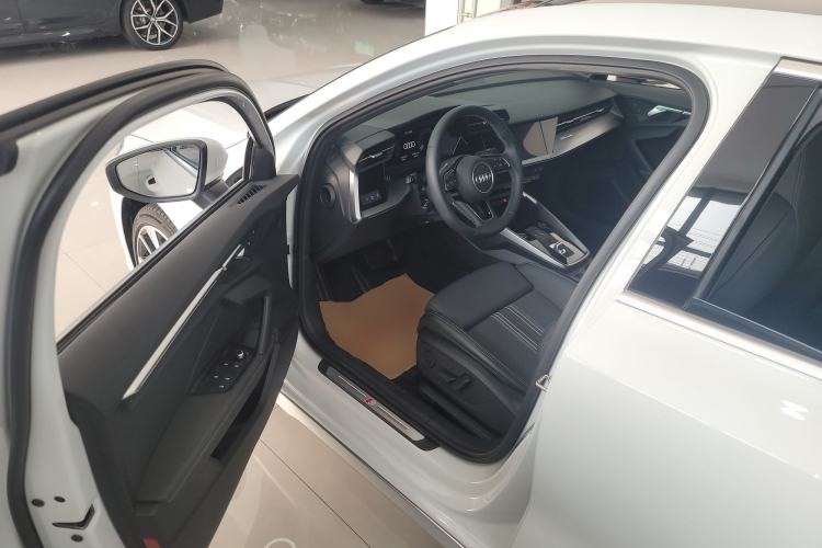 Used Audi A3 2024 A3L Limousine 35 TFSI Fashion Sport Model Driver Seat