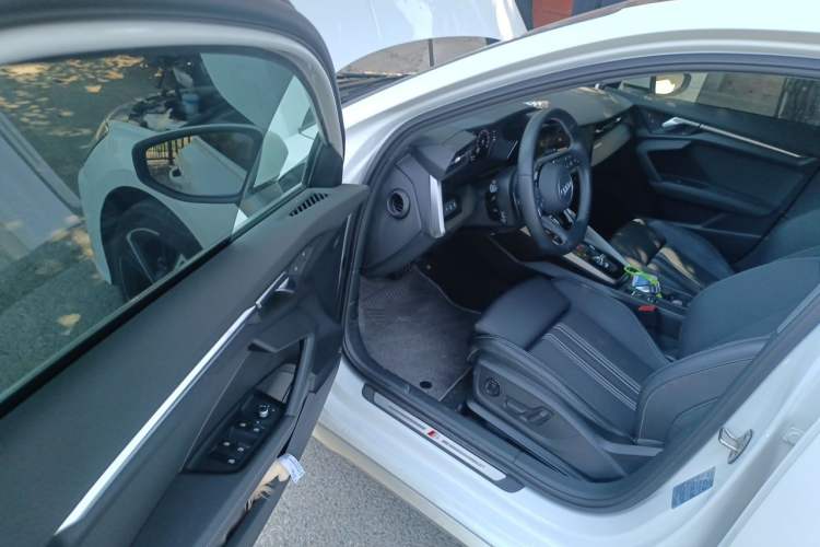 Used Audi A3 2024 Sportback 35 TFSI Fashionable Sports Model Driver Seat
