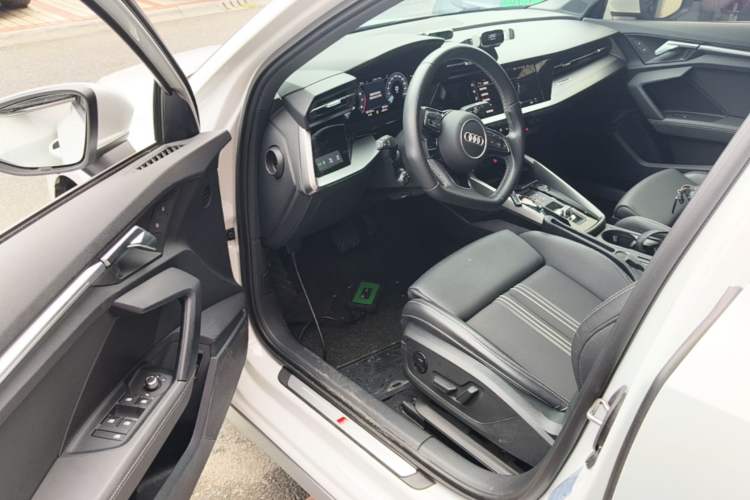 Used Audi A3 2024 A3L Limousine 35 TFSI Fashion Sport Model Driver Seat