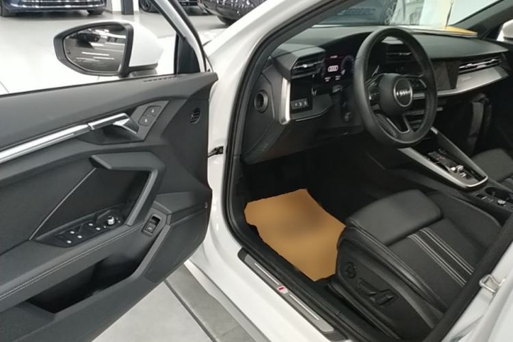 Used Audi A3 2024 Sportback 35 TFSI Fashionable Sports Model Driver Seat
