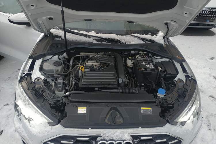 Used Audi A3 2024 A3L Limousine 35 TFSI Luxury Sport Edition Engine Bay