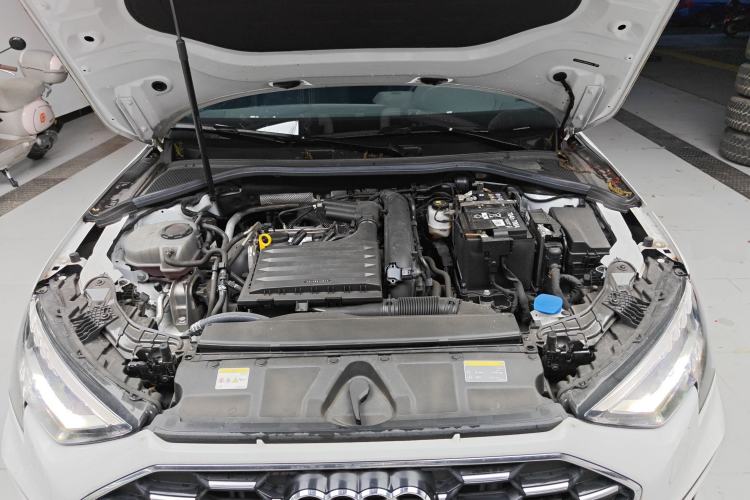 Used Audi A3 2024 A3L Limousine 35 TFSI Fashion Sport Model Engine Bay