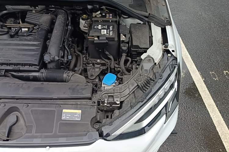 Used Audi A3 2024 Sportback 35 TFSI Fashionable Sports Model Engine Bay Left