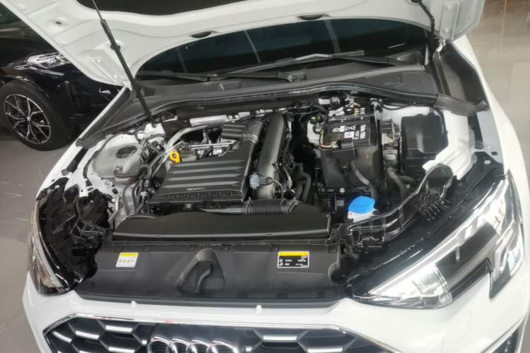 Used Audi A3 2024 A3L Limousine 35 TFSI Fashion Sport Model Engine Bay