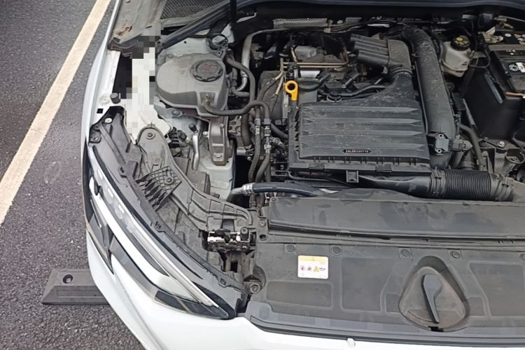 Used Audi A3 2024 Sportback 35 TFSI Fashionable Sports Model Engine Bay Right