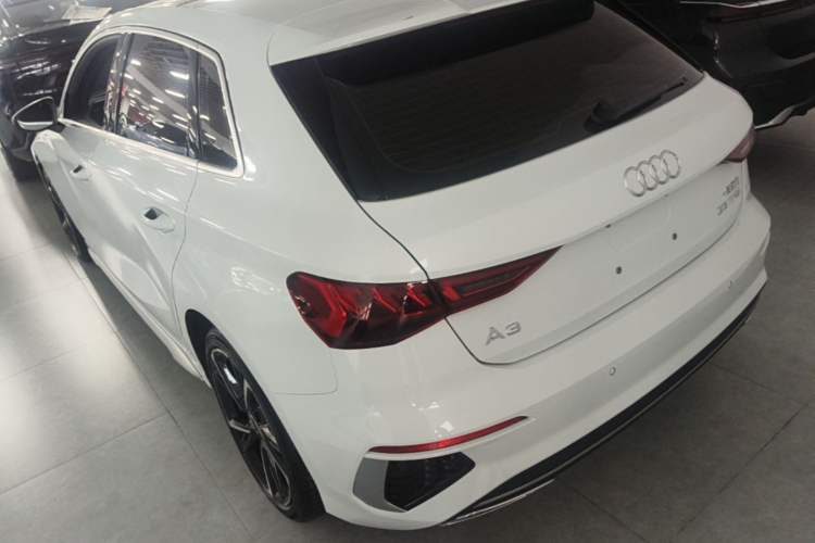 Used Audi A3 2024 Sportback 35 TFSI Fashionable Sports Model Exterior 2