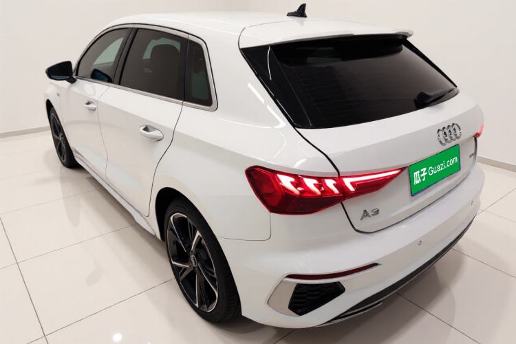 Used Audi A3 2024 Sportback 35 TFSI Fashionable Sports Model Exterior 2