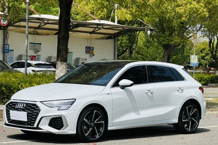 Used Audi A3 2024 Sportback 35 TFSI Fashionable Sports Model Exterior 4