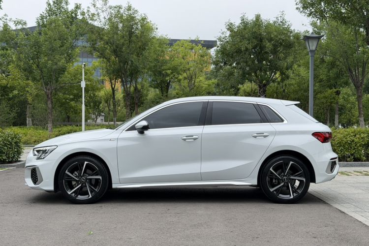 Used Audi A3 2024 Sportback 35 TFSI Fashionable Sports Model Exterior 4