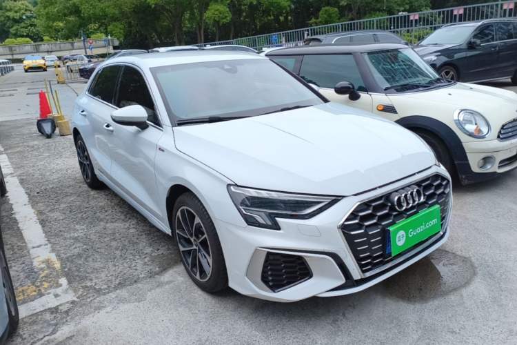 Used Audi A3 2024 Sportback 35 TFSI Advanced Sport Edition Front Right 45 Deg