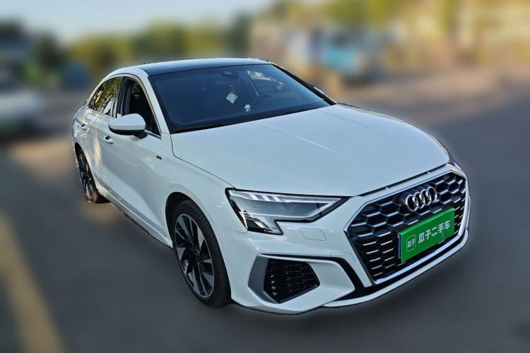 Used Audi A3 2024 A3L Limousine 35 TFSI Fashionable and Elegant Model Front Right 45 Deg