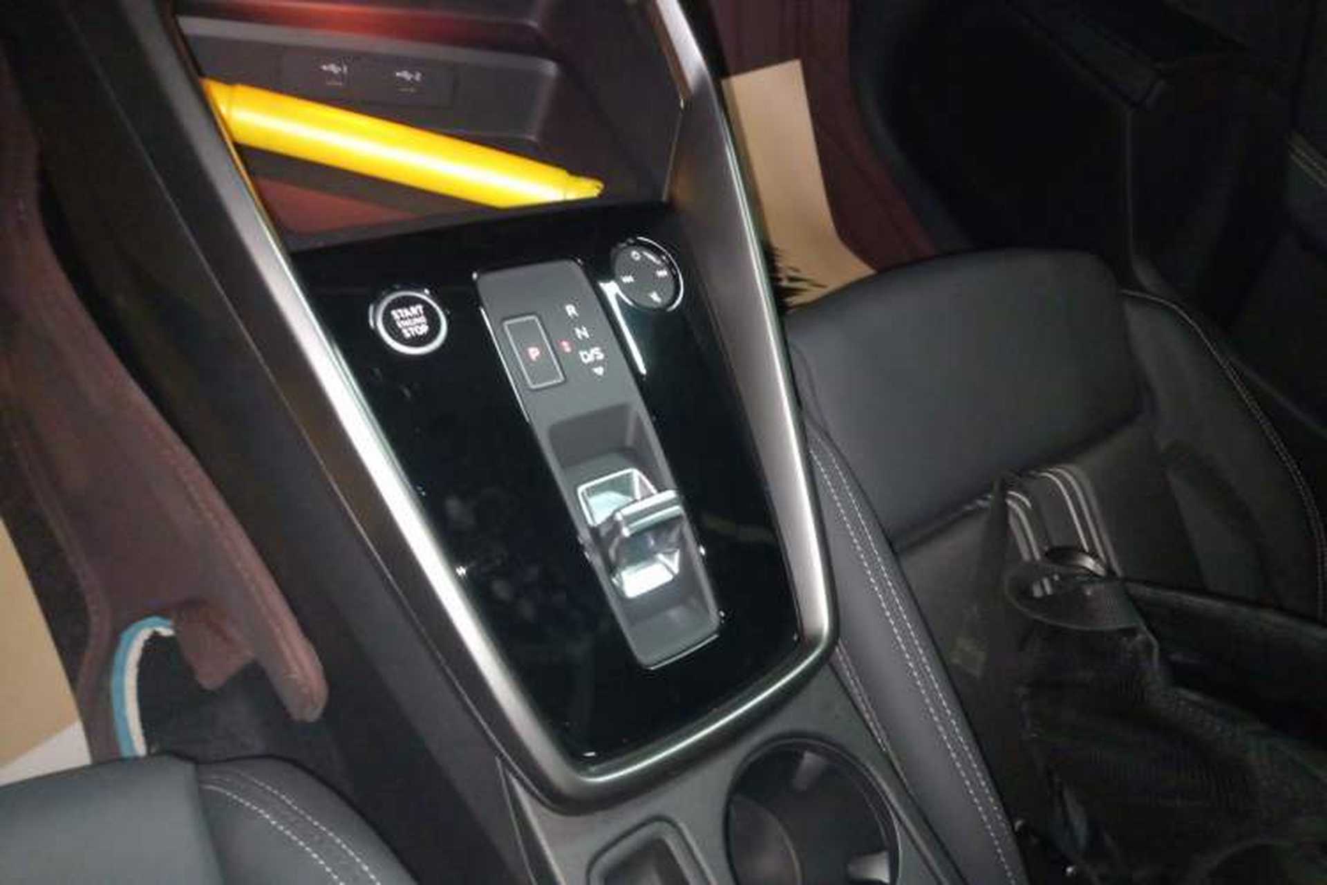 Used Audi A3 2024 Sportback 35 TFSI Fashionable Sports Model Gear Lever