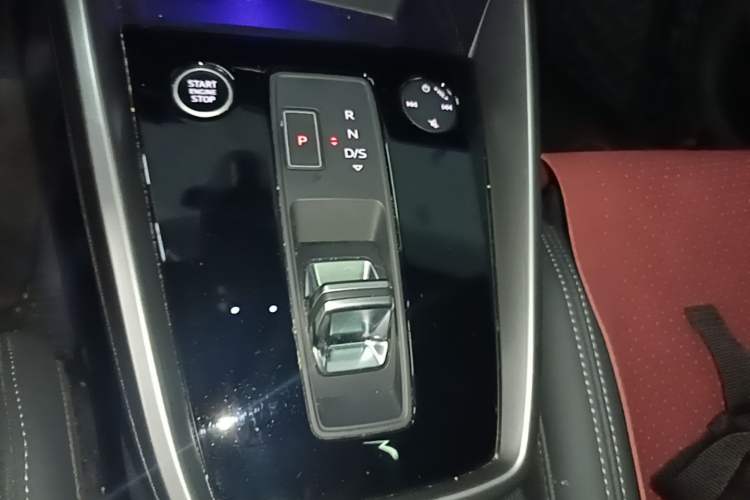 Used Audi A3 2024 A3L Limousine 35 TFSI Fashion Sport Model Gear Lever